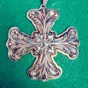Reed & Barton 1994 Sterling Christmas Cross ornament